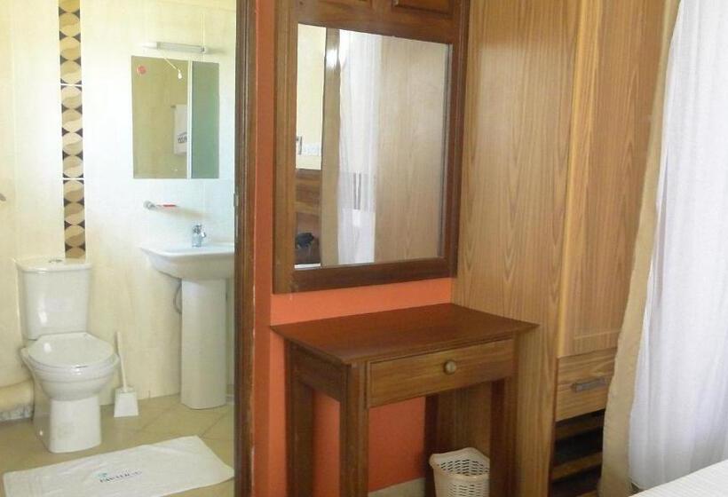 اتاق لوکس, Pavilion Holiday Resort