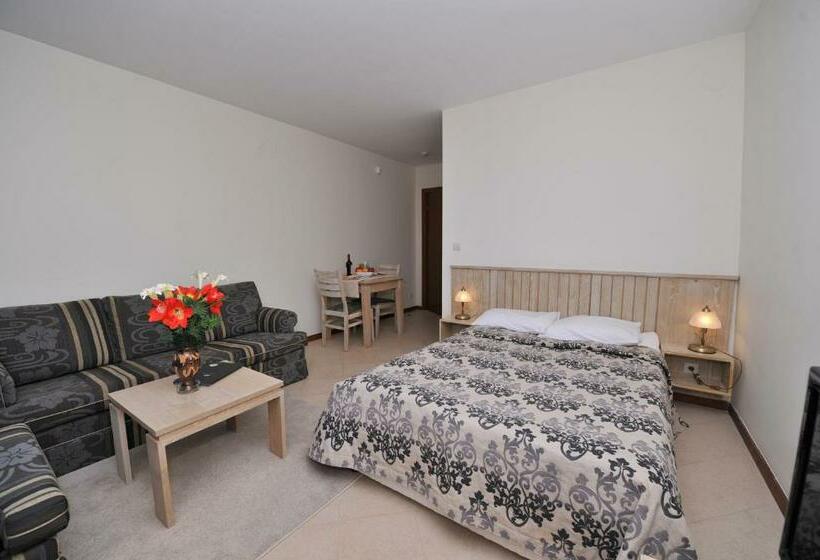 Студио Стандарт с Балконом, Pirin Golf & Country Club Apartment Complex