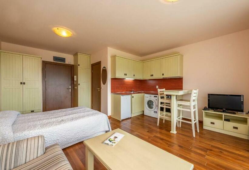 إستديو قياسى مزود بشرفة, Pirin Golf & Country Club Apartment Complex