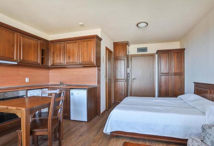 Студио Стандарт с Балконом, Pirin Golf & Country Club Apartment Complex