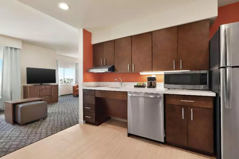 スタンダードルーム, Comfort Inn & Suites And Suites Fredericksburg