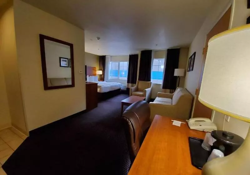 سوئیت با تخت بزرگ, Country Inn & Suites By Radisson, Bend, Or