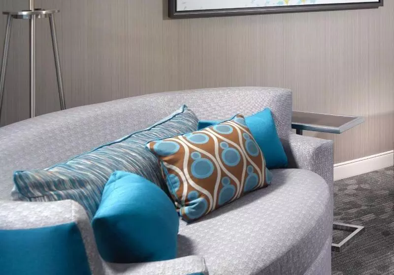 キングサイズベッドのエクゼクティブルーム, Courtyard By Marriott Atlanta Alpharetta