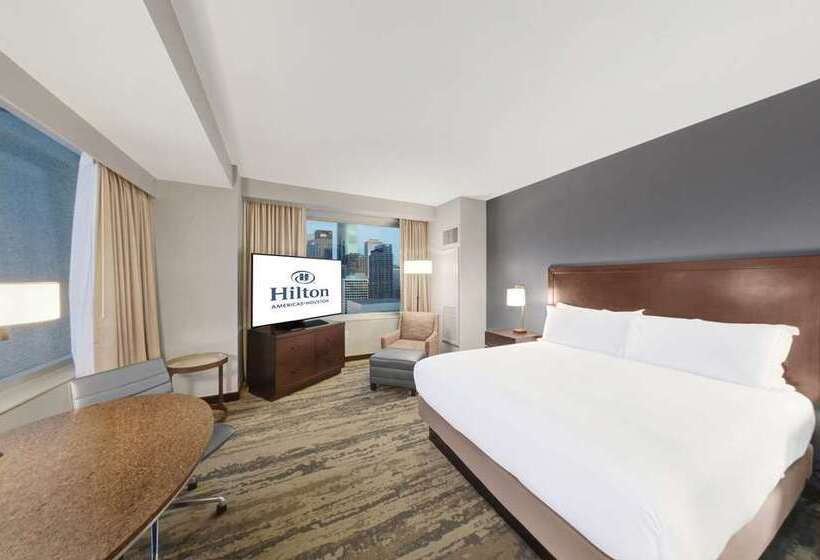 חדר סטנדרט עם מיטת קינג, Hilton Americashouston