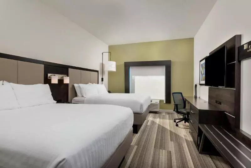 اتاق استاندارد با تخت دو نفره بزرگ برای معلولان, Holiday Inn Express & Suites Lakeland South By Ihg
