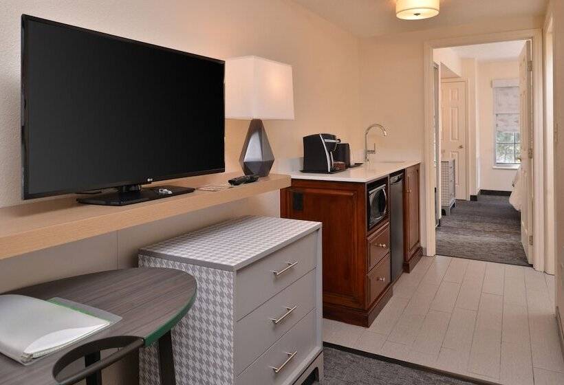 سوییت, Holiday Inn & Suites Raleigh Cary, An Ihg