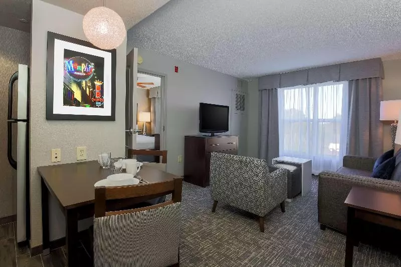 ２ベッドスイートルーム, Homewood Suites Southwind   Hacks Cross