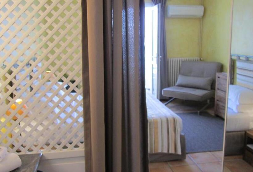 古典房间, La Belle Aurore