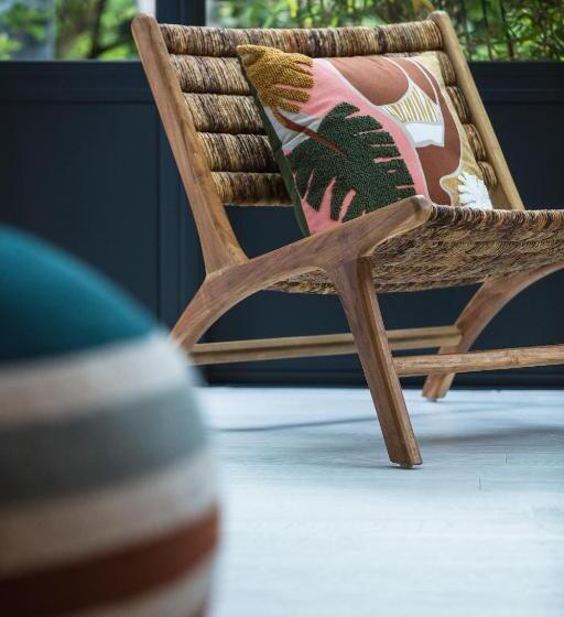 جناح جونيور, La Mare Aux Oiseaux, The Originals Collection