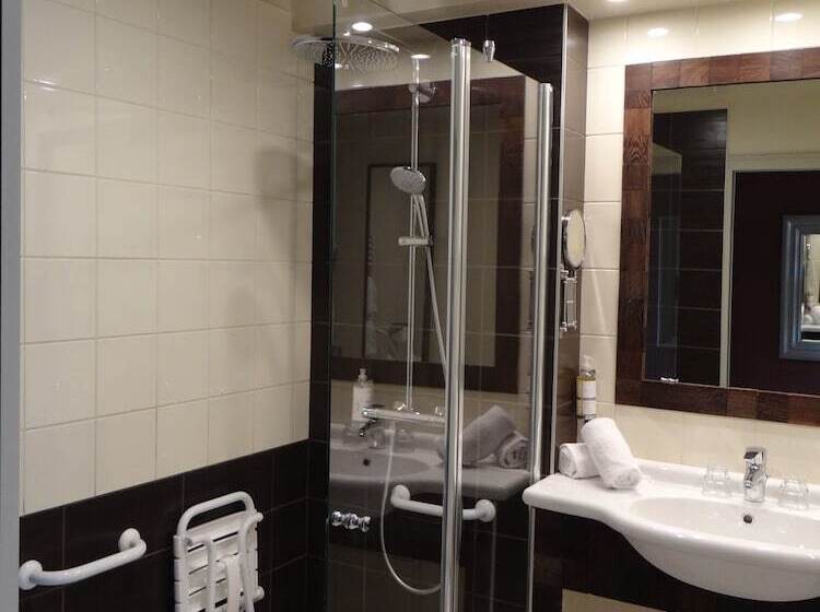 غرفة قياسية, Le Château D Etoges   Champagne