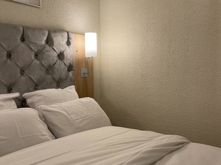 غرفة قياسية, Le Green