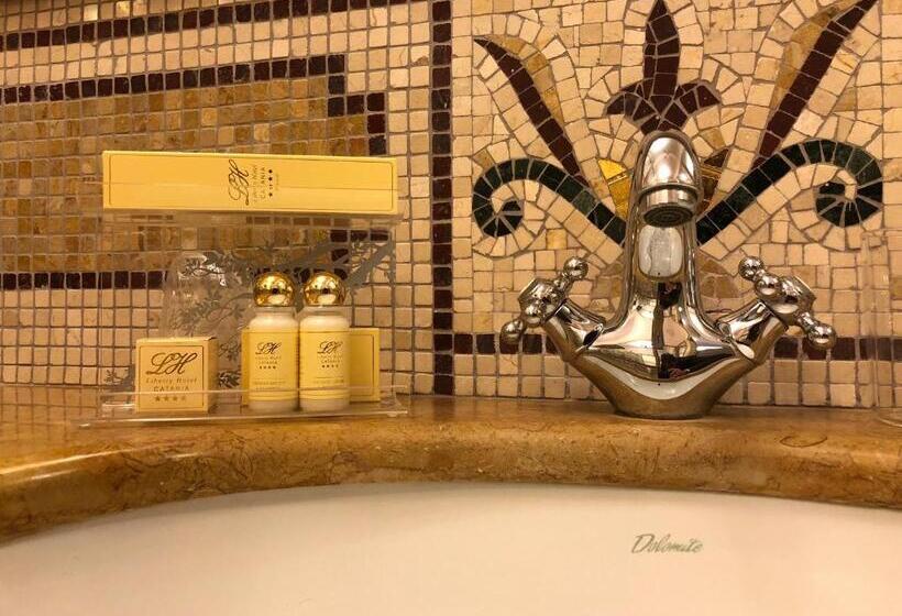 غرفة قياسية, Liberty