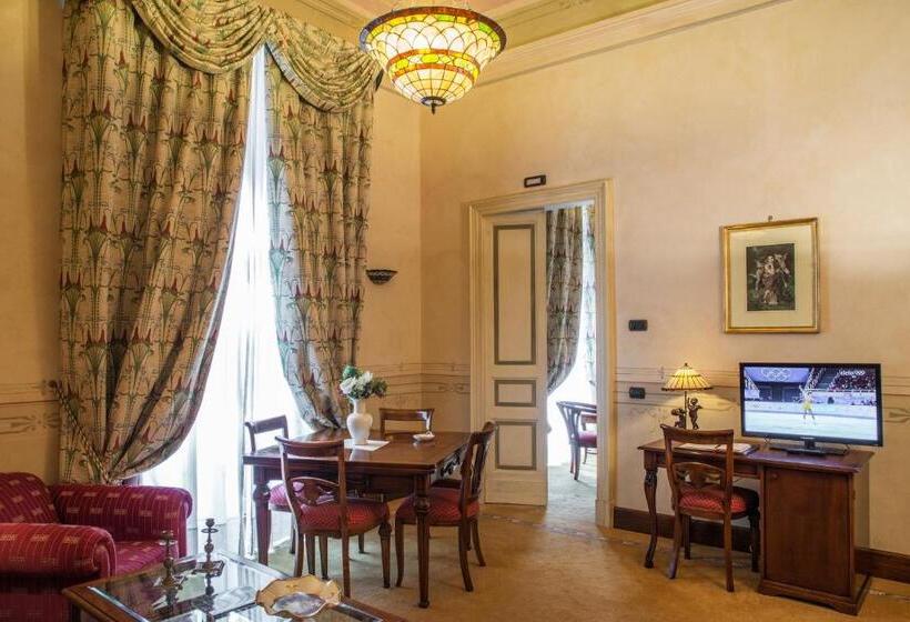Suite Deluxe, Liberty