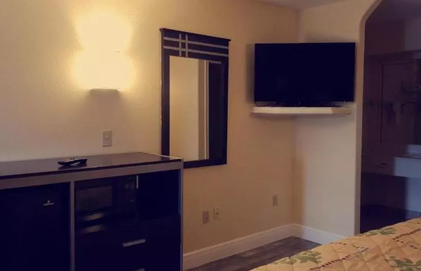 身障者適用シングルルーム, Oxford Inn And Suites Nasa