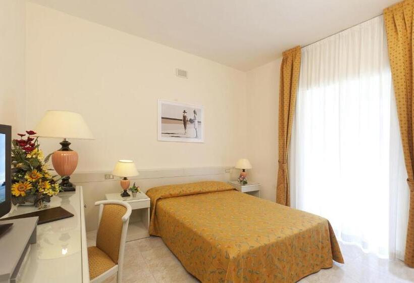 Номер Стандарт, Baia D Argento