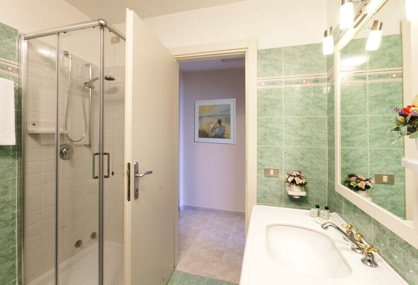 Номер Стандарт Вид на Море, Baia D Argento