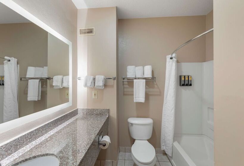 סוויטה נשיאותית, Best Western Plus Russellville Hotel & Suites