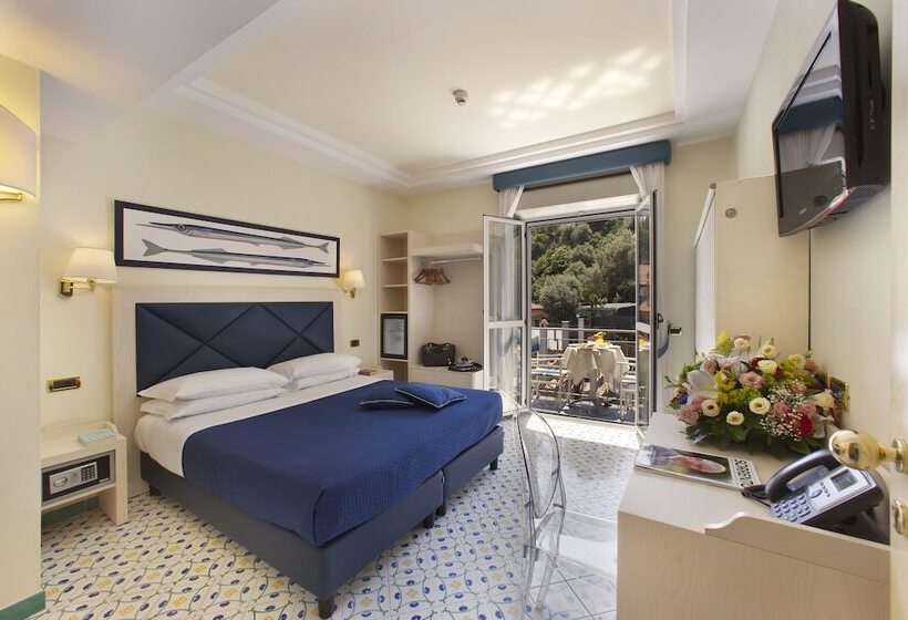 バルコニー付きスタンダードルーム, Del Mare