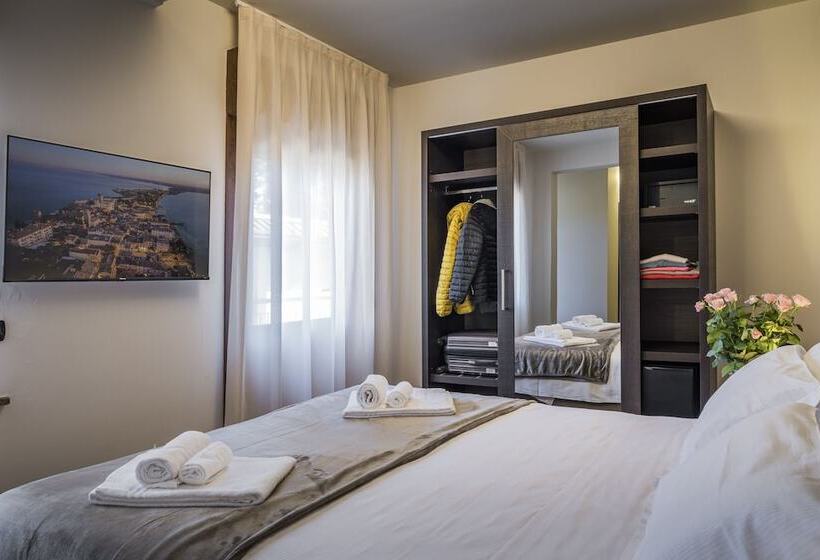 Трехместный Номер Классика, Gardenia Sirmione