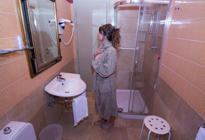 Номер Стандарт Индивидуальный, Giglio