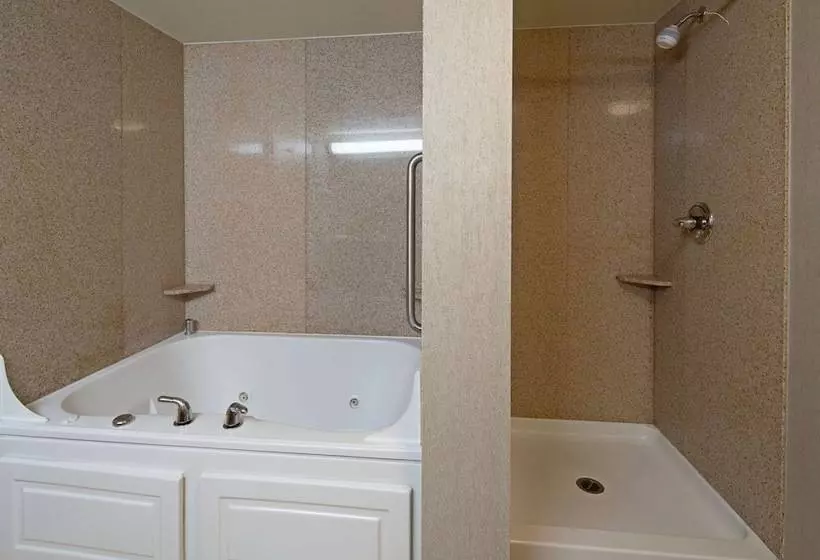 身障者適用スタンダードルーム, Hampton Inn & Suites Bremerton