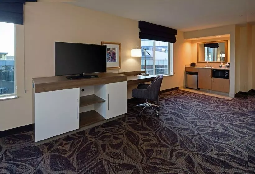 身障者適用スタンダードルーム, Hampton Inn & Suites Bremerton