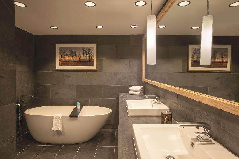 غرفة قياسية لذوى الاحتياجات الخاصة, Hampton Inn & Suites Bremerton