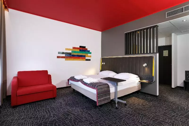 اتاق استاندارد با تخت بزرگ برای معلولان, Hampton Inn Ft. Lauderdale Airport North Cruise Port