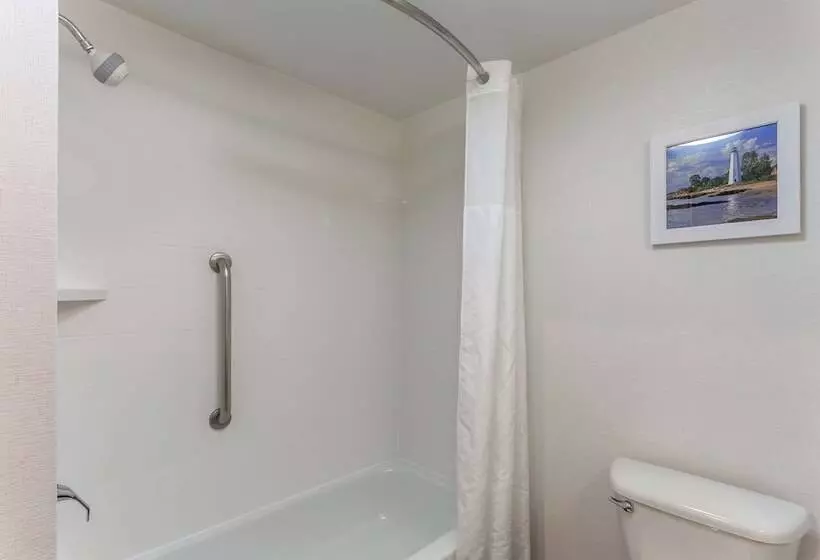 ２ダブルベッドのスタンダードルーム, Hampton Inn Groton