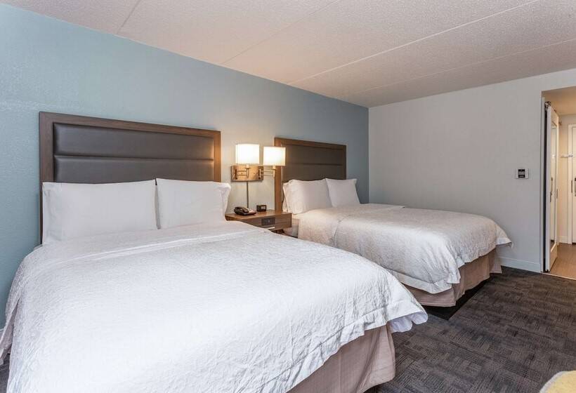 اتاق استاندارد با 2 تخت دوبل, Hampton Inn Groton