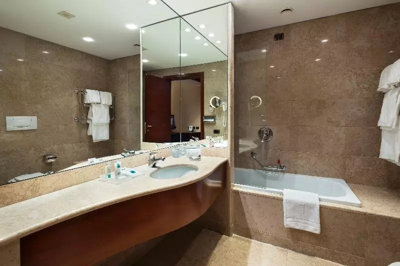 キングサイズベッドのスイートルーム, Hampton Inn Lancaster