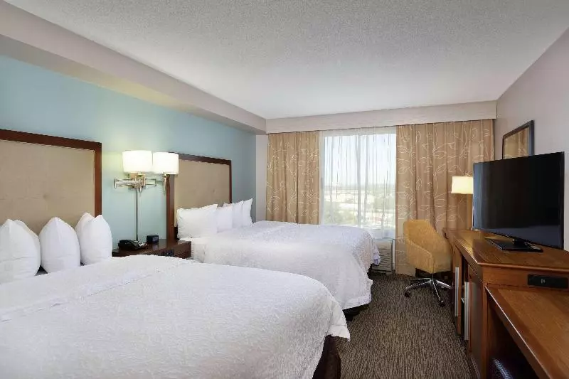 اتاق استاندارد برای معلولان, Hampton Inn & Suites Austinairport