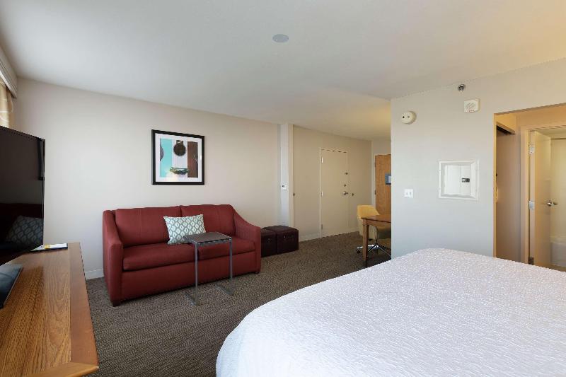 스위트 킹사이즈 침대, Hampton Inn & Suites Austinairport