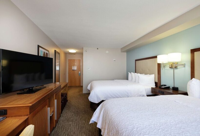 ２ダブルベッドのスタンダードルーム, Hampton Inn & Suites Austinairport