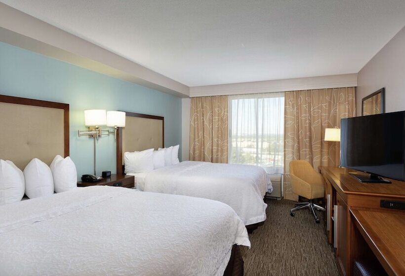 身障者適用スタンダードルーム, Hampton Inn & Suites Austinairport