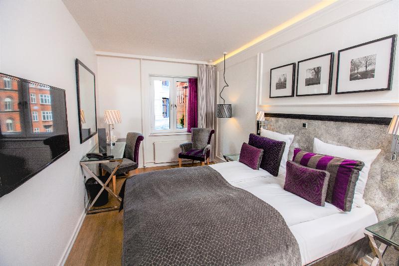 带大床的标准工作室, Hampton Inn & Suites Outer Banks/ Corolla