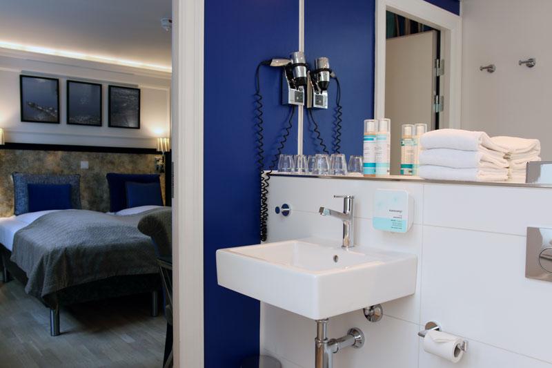 带大床的标准工作室, Hampton Inn & Suites Outer Banks/ Corolla