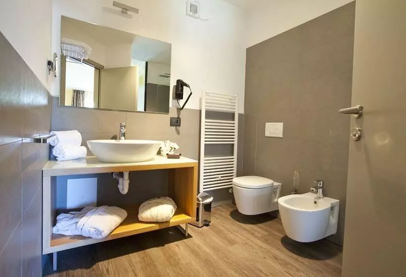 Superior-huone, Harmony Suite