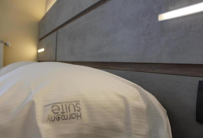 Economy Szoba, Harmony Suite