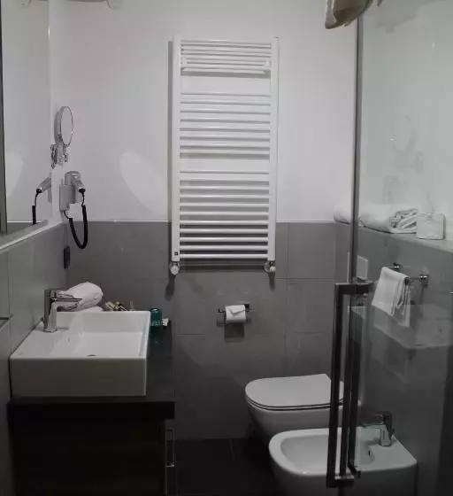 Economy-huone, Harmony Suite