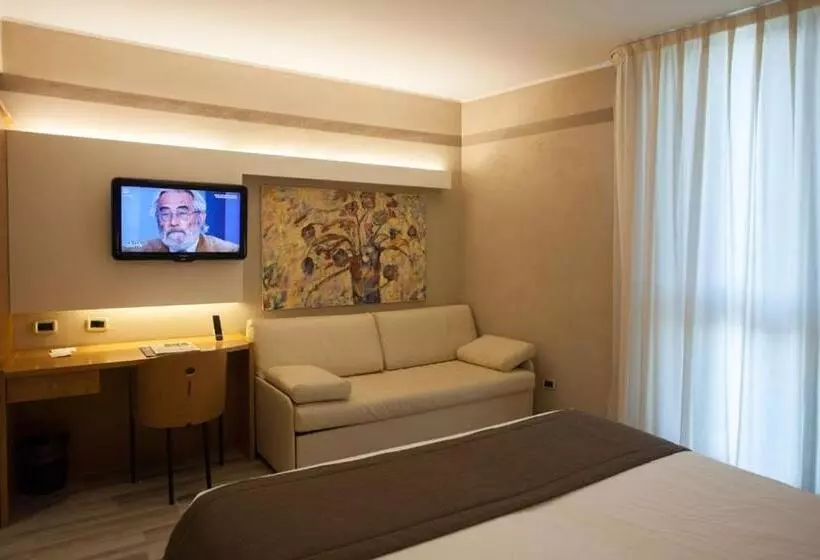 اتاق پریمیوم چهارنفره, Park Hotel Ai Pini & Restaurant Ai Pini