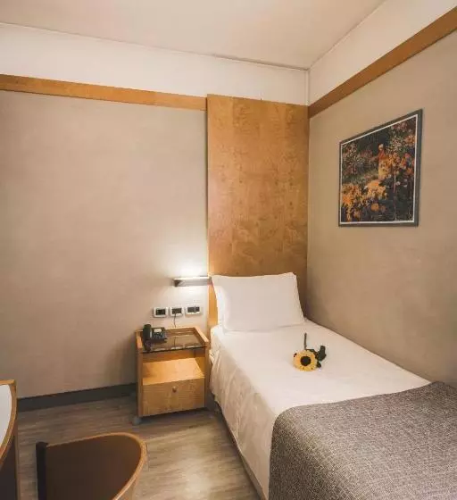 اتاق استاندارد یک نفره, Park Hotel Ai Pini & Restaurant Ai Pini