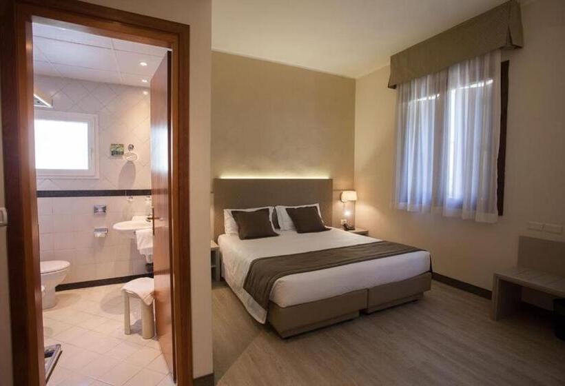 스탠다드 트리플 룸, Park Hotel Ai Pini & Restaurant Ai Pini