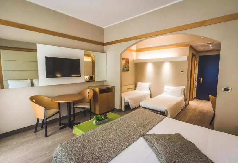 اتاق خانوادگی, Park Hotel Ai Pini & Restaurant Ai Pini