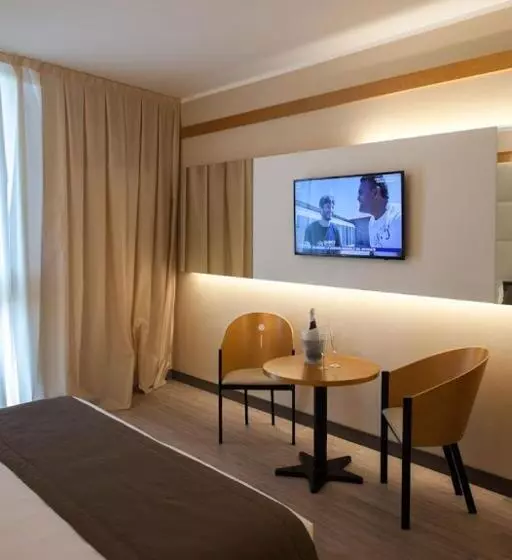 اتاق خانوادگی, Park Hotel Ai Pini & Restaurant Ai Pini