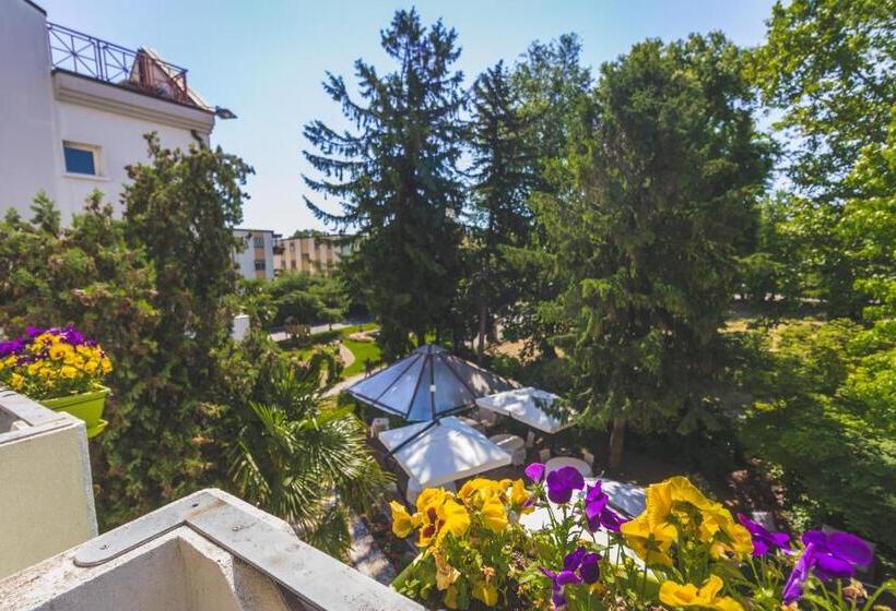 Полулюкс с Гидромассажем, Park Hotel Ai Pini & Restaurant Ai Pini