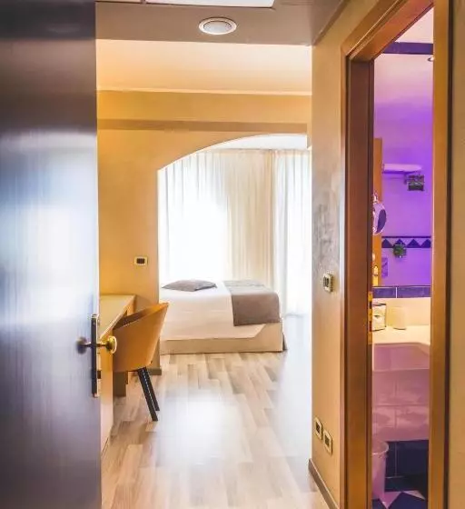 سوئیت جونیور با ماساژ آبی, Park Hotel Ai Pini & Restaurant Ai Pini