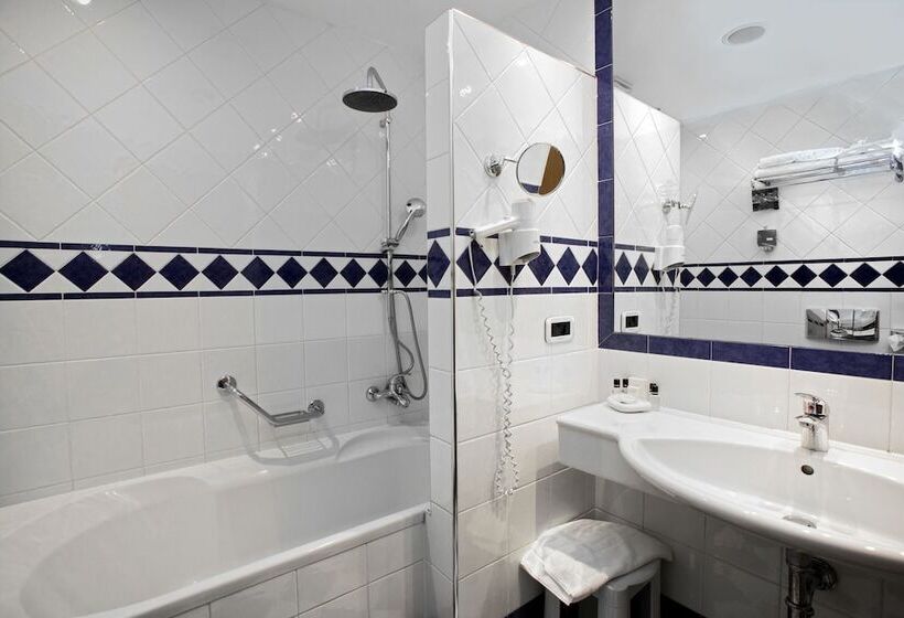 주니어 스위트, Park Hotel Ai Pini & Restaurant Ai Pini