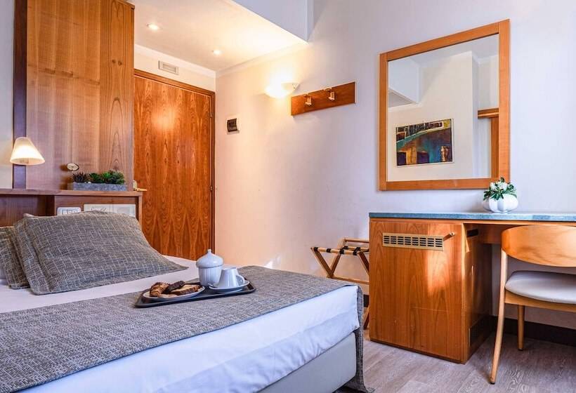 Четырехместный Номер Стандарт, Park Hotel Ai Pini & Restaurant Ai Pini