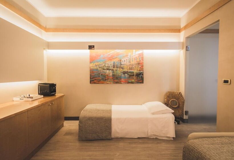 월풀욕조 주니어 스위트, Park Hotel Ai Pini & Restaurant Ai Pini